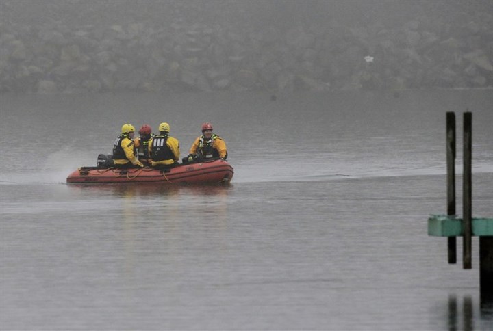 More human remains found in search for plane in Lake Erie