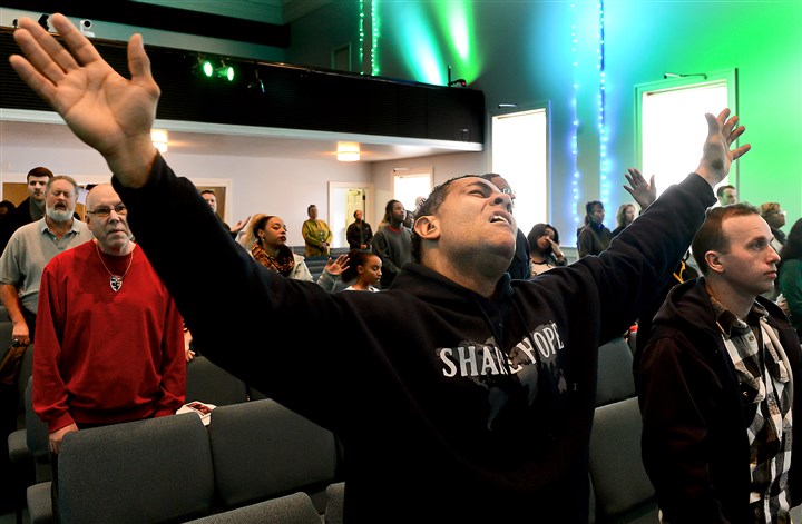 Mixed flock: When Democrats and Republicans share the pews