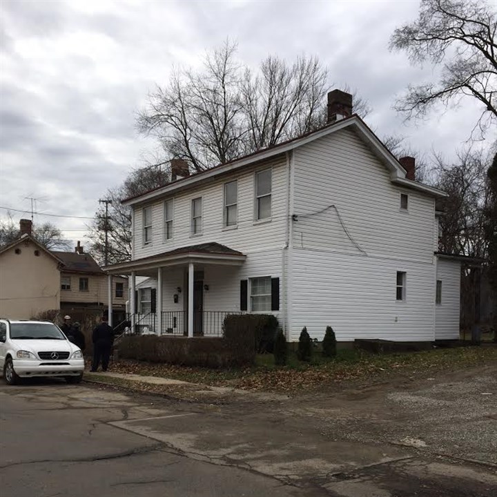 Police fire shots at homeowner during alleged burglary attempt