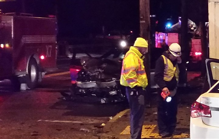 Suspect sought after vehicle crashes into hydrant in Wilkinsburg