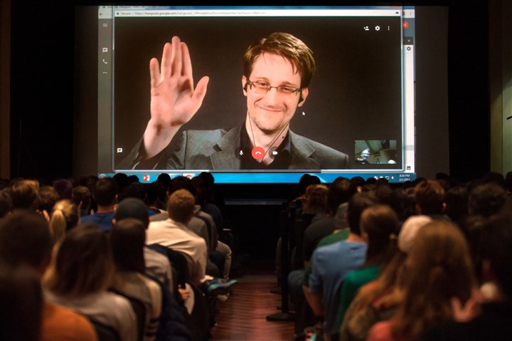 Edward Snowden talks in real time with Pitt students