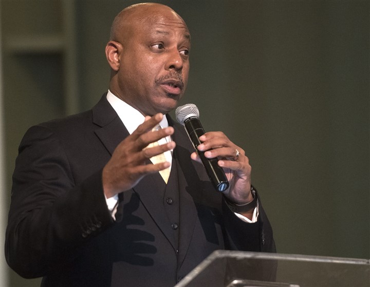 Welch touts 'people's campaign' in mayoral challenge to Peduto
