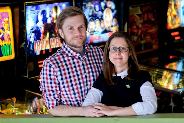 Kidney donations lead to love story for couple