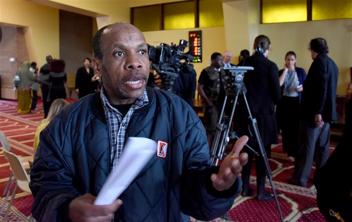 Somali taxicab driver dies of injuries; four men charged with robbing him