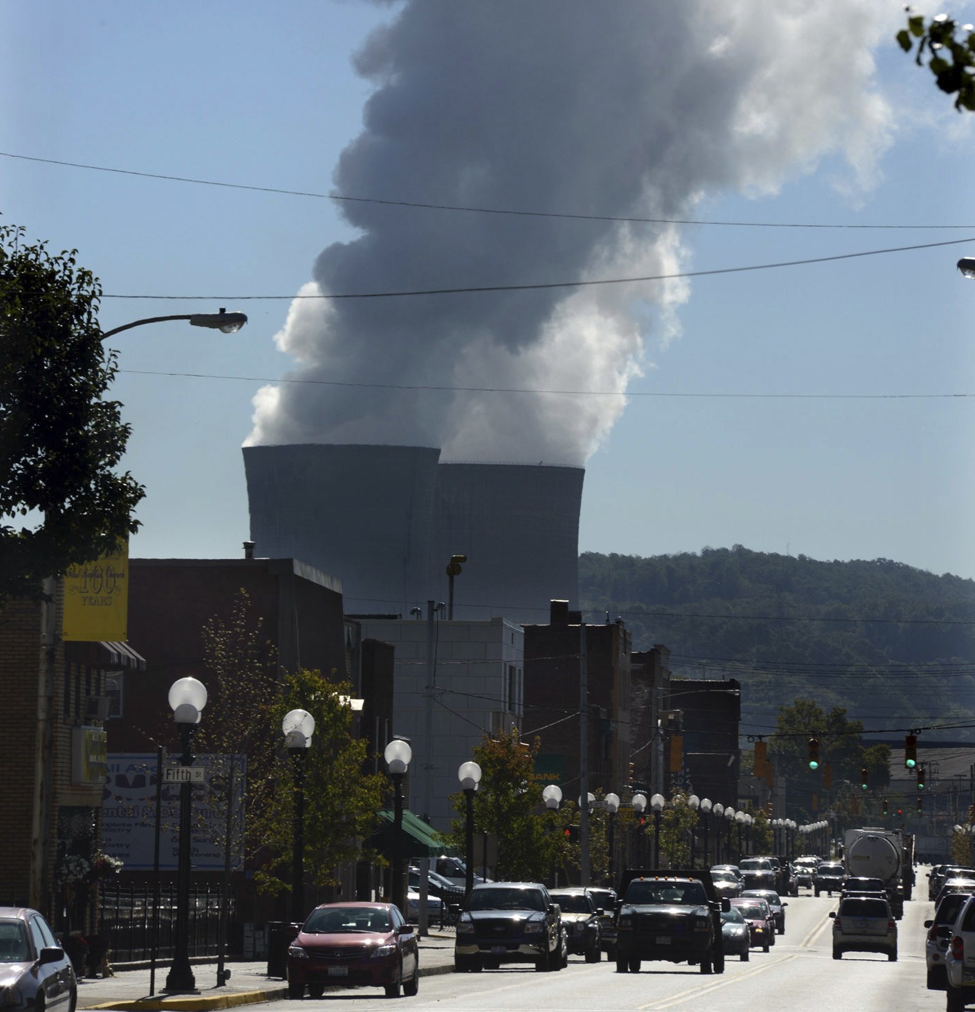 Downtown conference envisions deep carbon cuts