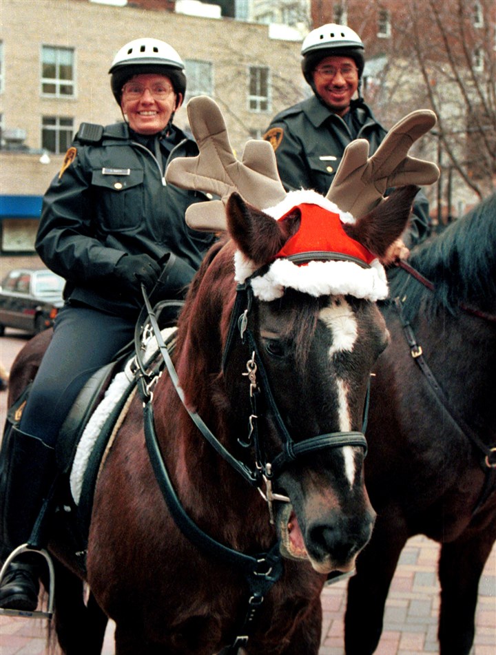 Pittsburgh police announce plan to bring back mounted units