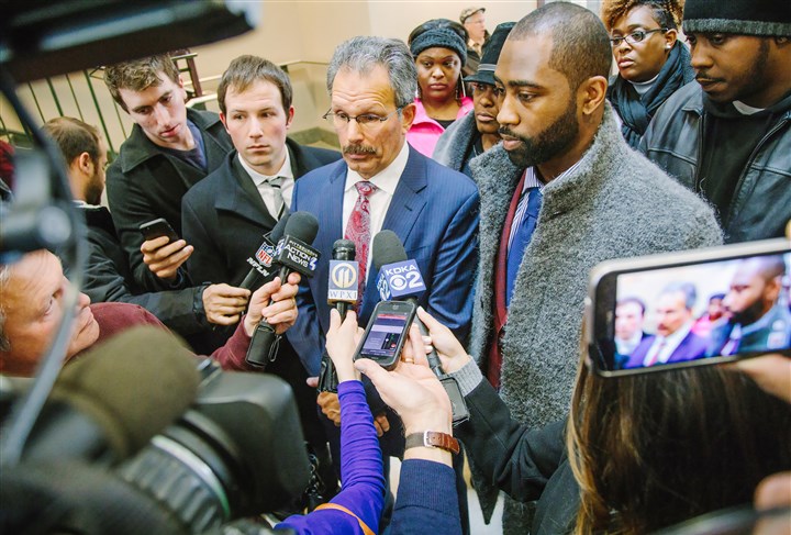 Charges dismissed against Revis in South Side fight