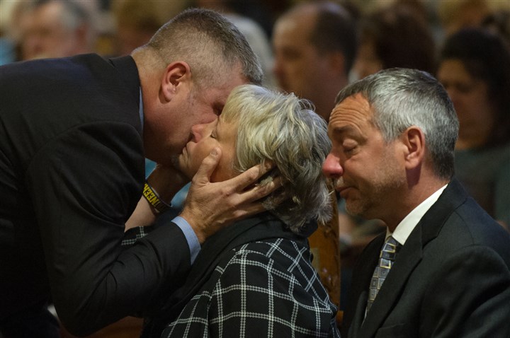 Pittsburgh memorial held for Dakota James