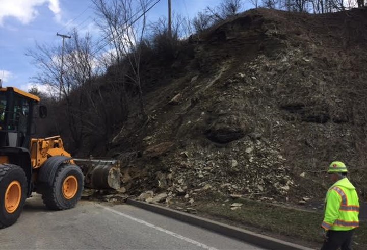 TRAFFIC ALERT: Landslide closes eastbound lanes of Route 22 in Monroeville