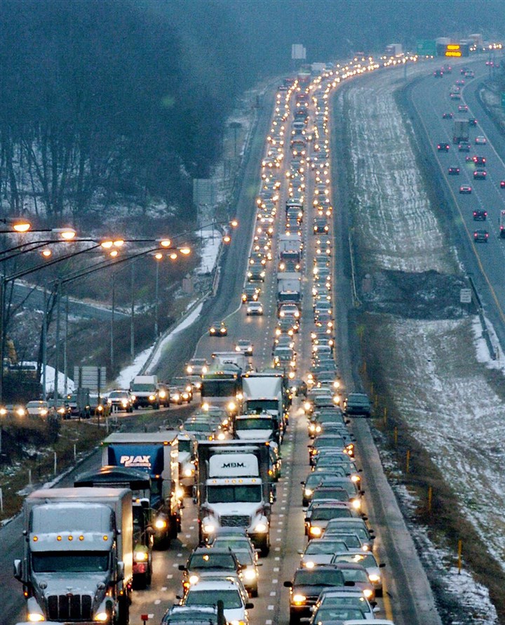TRAFFIC: Traffic flowing on Turnpike after crash closed westbound lanes in Monroeville