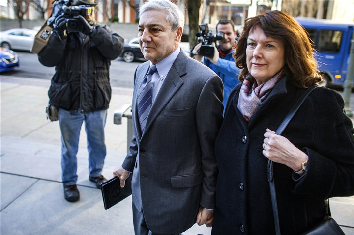 Spanier trial opens old wounds for Penn State faithful