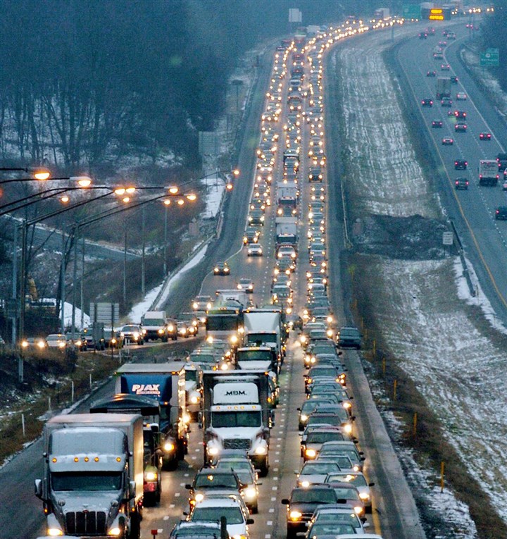 TRAFFIC: Part of Second Avenue, Downtown closed due to water main break