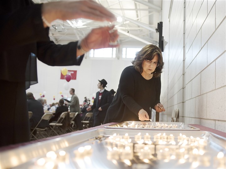 Shabbat 1000 brings together area college students, dignitaries for celebration of Jewish ritual meal