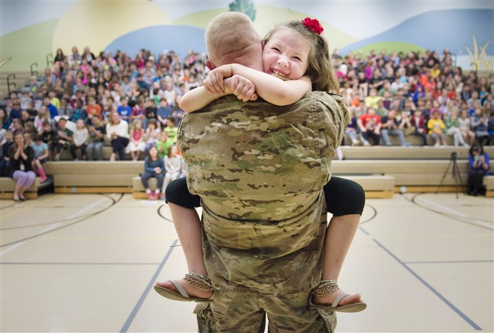 Osborne student gets surprise visit from Army dad