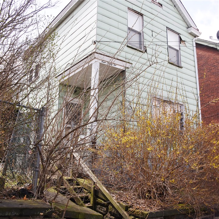 'It haunts me to this day': Man recounts finding decomposed remains in Allentown home