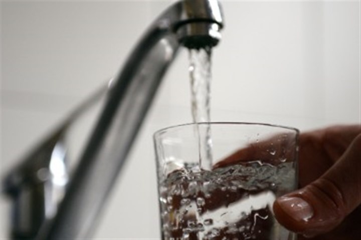 Sign-ups available for free lead-filtering water pitchers for Pittsburgh residents