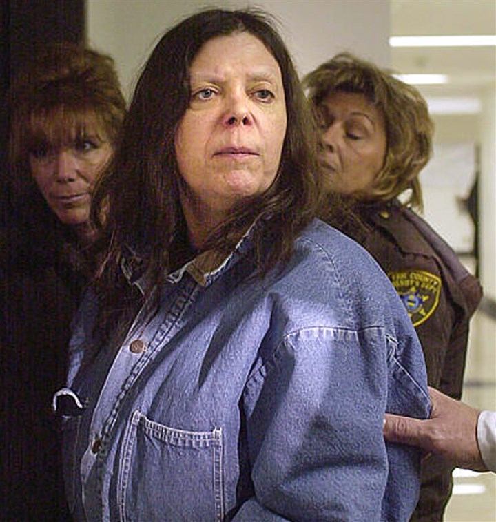 Woman serving life in Erie collar bomb robbery dies in prison