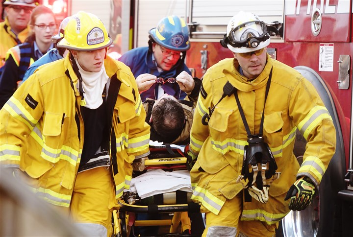 Firefighters injured in Perry North house fire