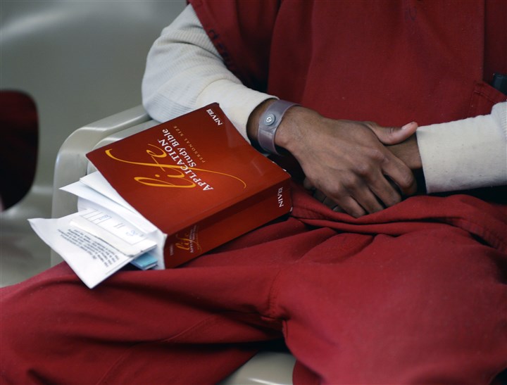 Area church volunteers help Allegheny County Jail inmates celebrate Easter