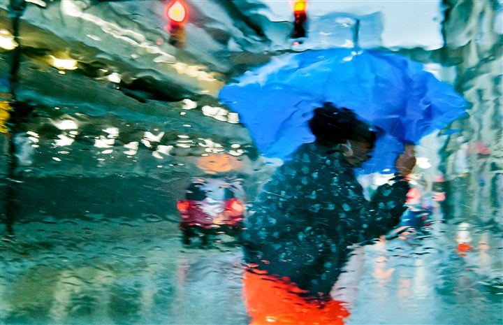 Wind advisory issued for Pittsburgh; 550 remain without power