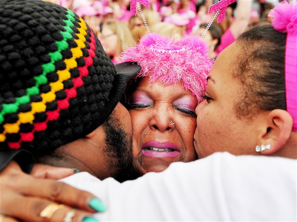 At Komen race, a chance for mothers, daughters to heal together