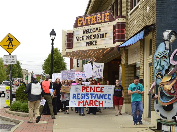 Pence speech at Grove City College draws protests
