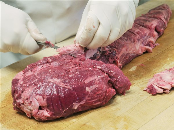 Upscale steak house Ruth's Chris to expand