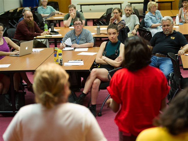 Port Authority delays going cashless on the light-rail system until the end of the year