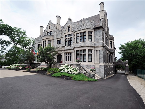 Mansions on Fifth re-opens with new menu, furnishings