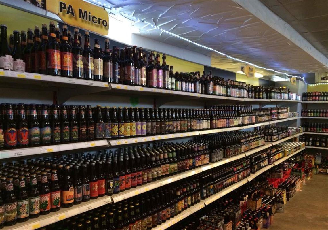 dihexa in pittsburgh D's Six Pax & Dogz owner lambasted on Facebook over costume, makeup