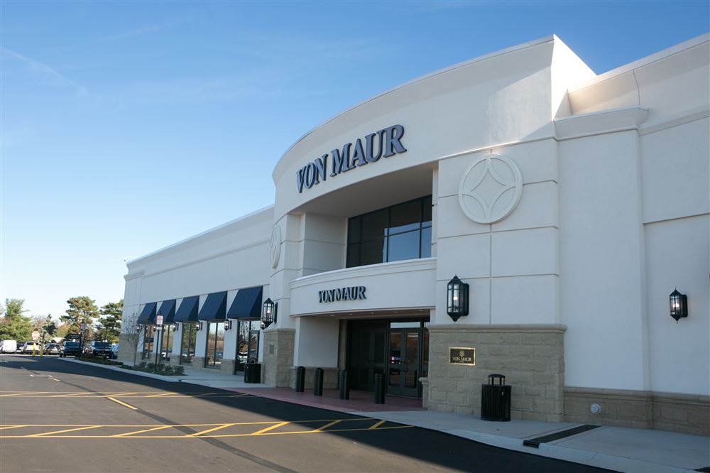 Pennsylvania's first Von Maur department store opens in South Hills Village  | Pittsburgh Post-Gazette
