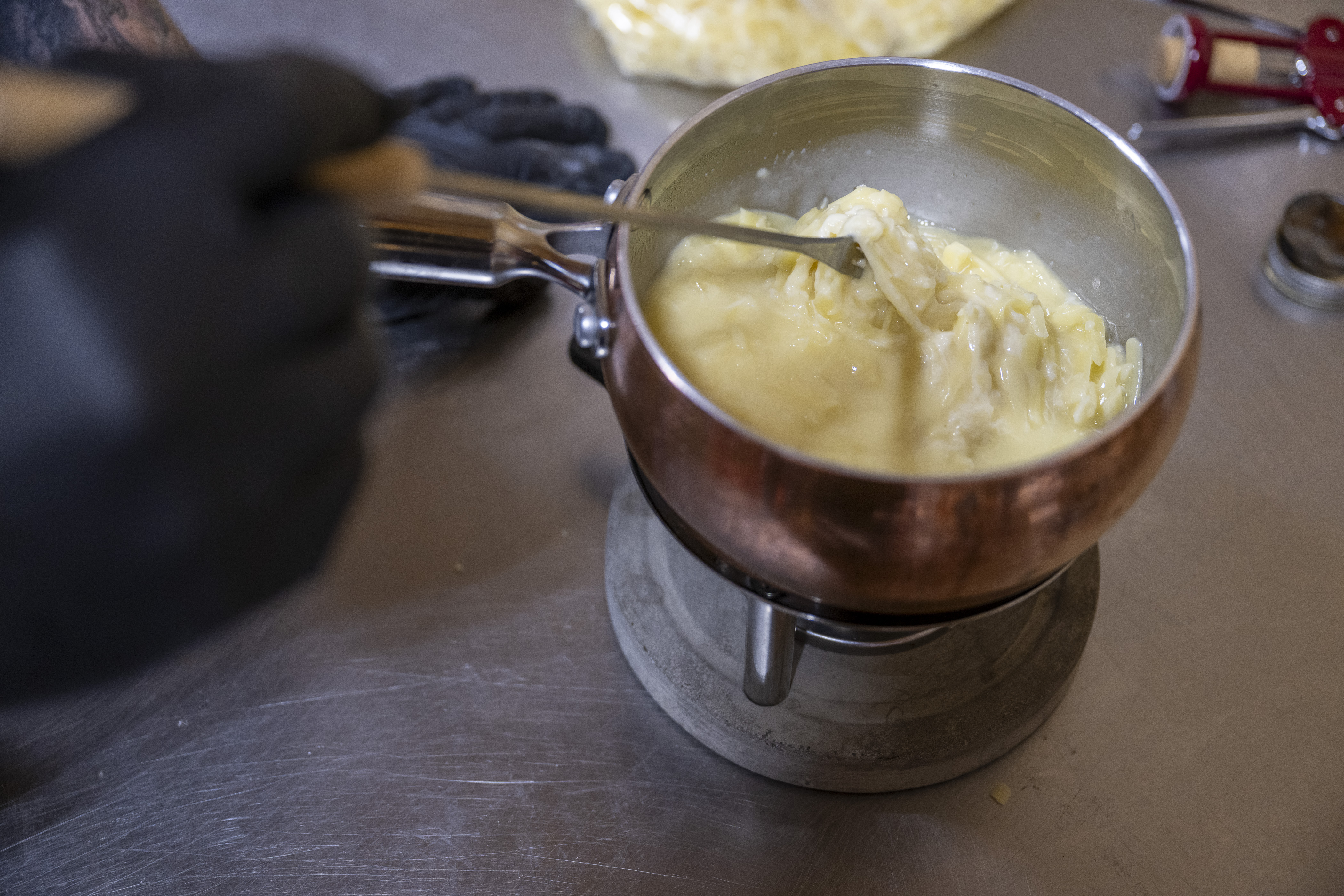 Warm up winter with a fun and easy cheese, chocolate or crabmeat
