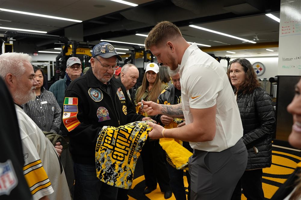 Steelers' Will Howard, Jack Sawyer talk rookie seasons while serving  veterans: 'We're lucky to be here in America' | Pittsburgh Post-Gazette
